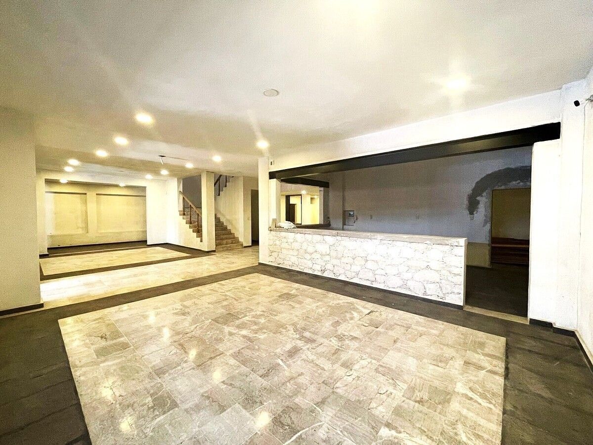 Edificio en Venta 1,183 m2 en el Centro de Tequisquiapan, foto 1 de 12