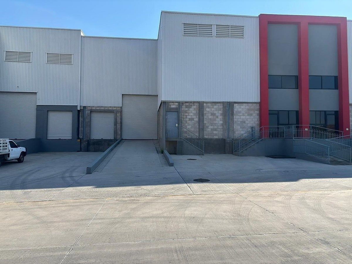 BODEGA NUEVA EN RENTA TLAQUEPAQUE, foto 1 de 7