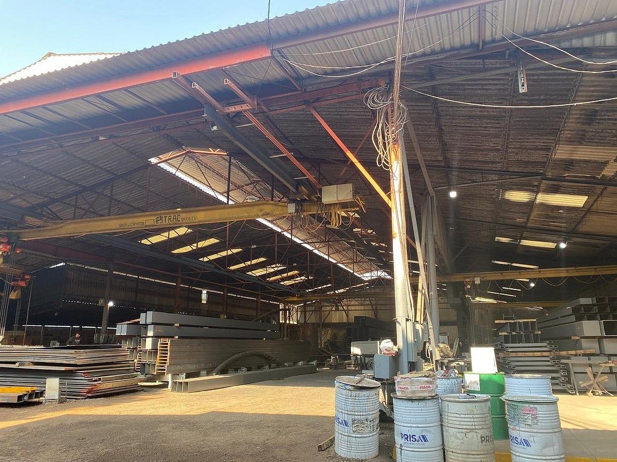 BODEGA EN ZONA INDUSTRIAL, foto 1 de 15