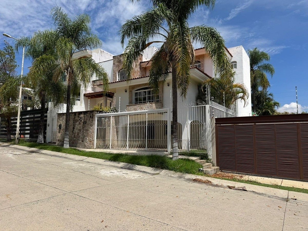 Casa em Ciudad Bugambilia, Zapopan, foto 2 de 12