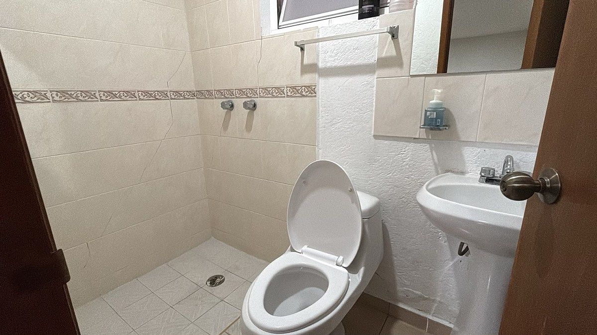 Casa em Colinas del Cimatario, Querétaro, foto 29 de 34