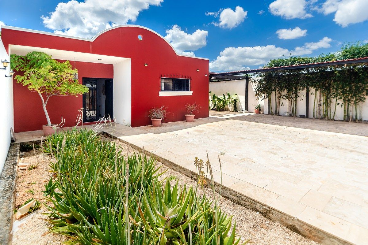 Single-story Hacienda Style House for Sale in Cholul Area - foto 3