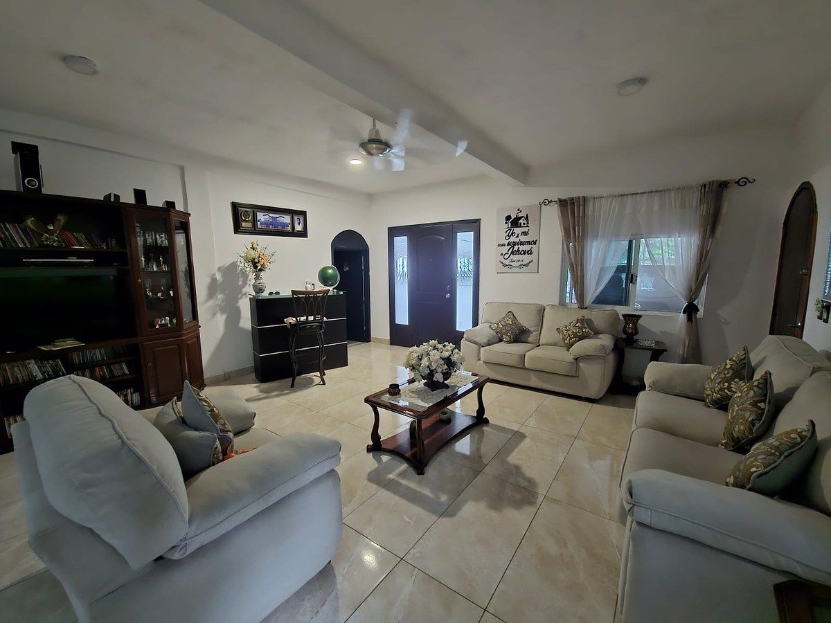 Sala amueblada, photo 2 of 18
