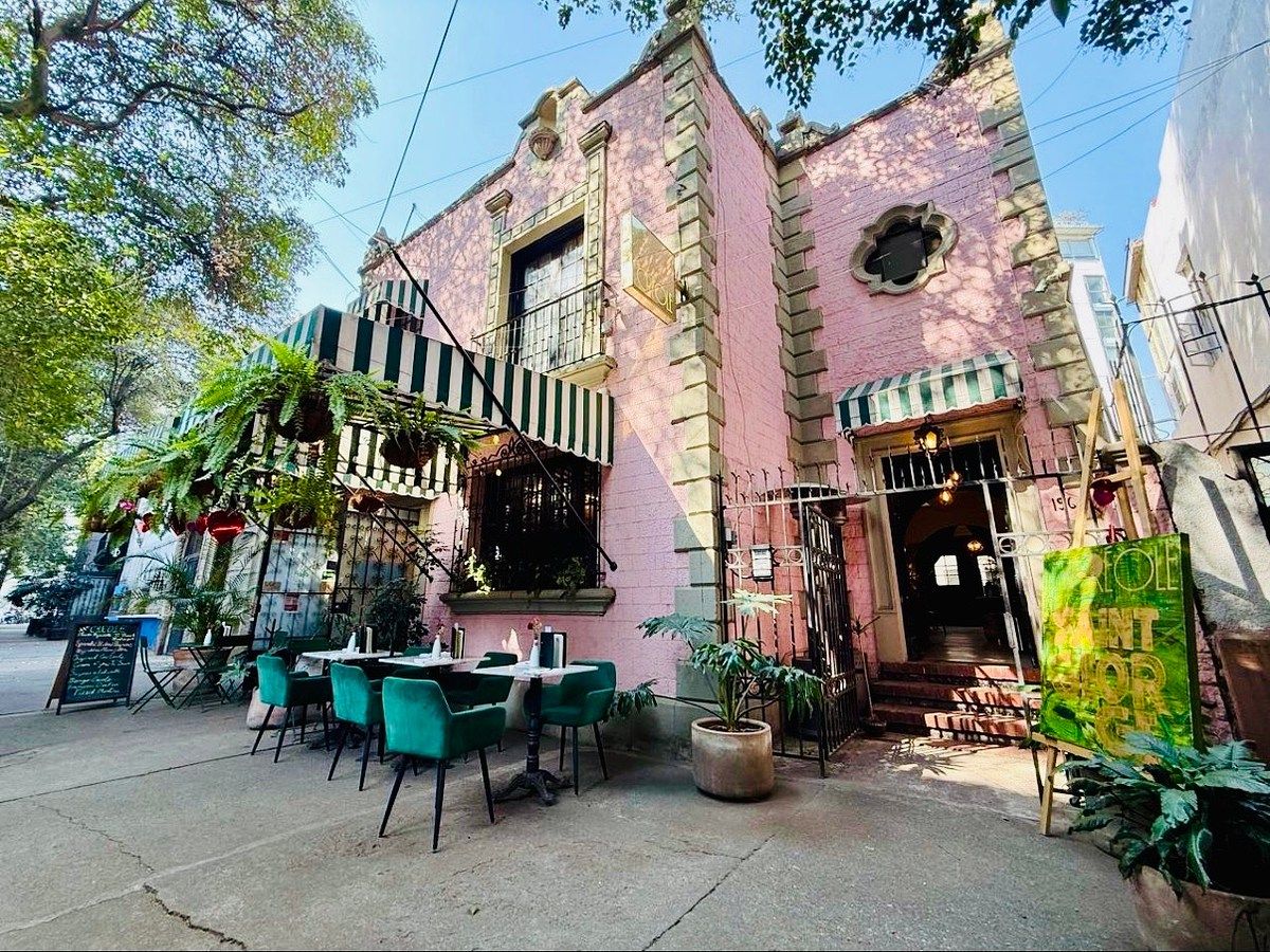 VENTA, CASA CON USO DE SUELO, COL. CONDESA, foto 1 de 18