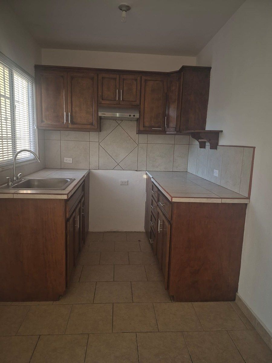House in Valle Dorado, Ensenada, photo 4 of 9