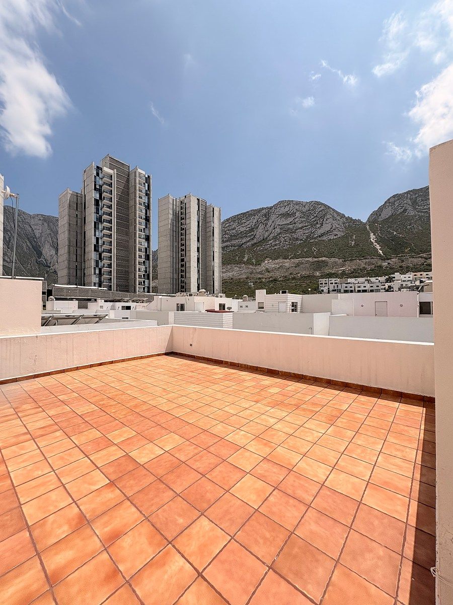 House in Ventanas de La Huasteca, Santa Catarina, photo 5 of 27