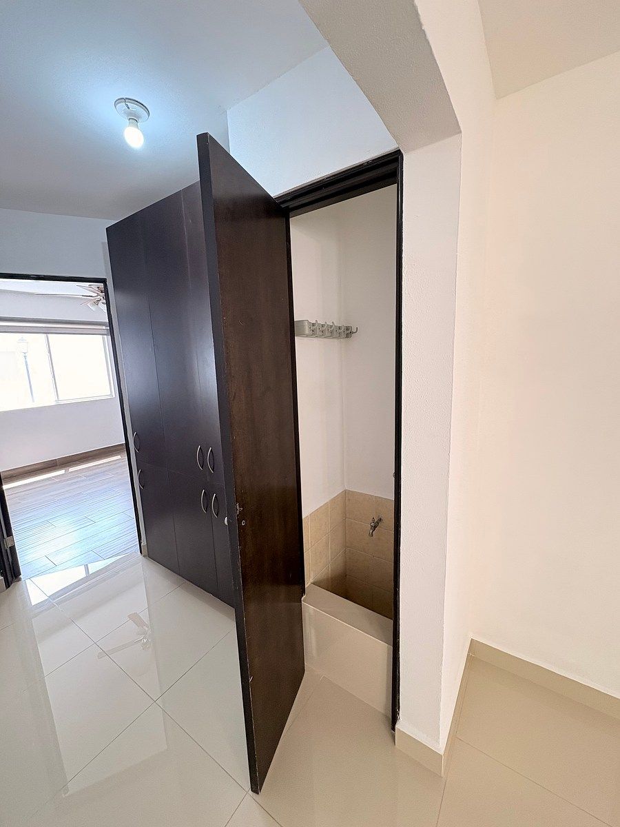 House in Ventanas de La Huasteca, Santa Catarina, photo 16 of 27