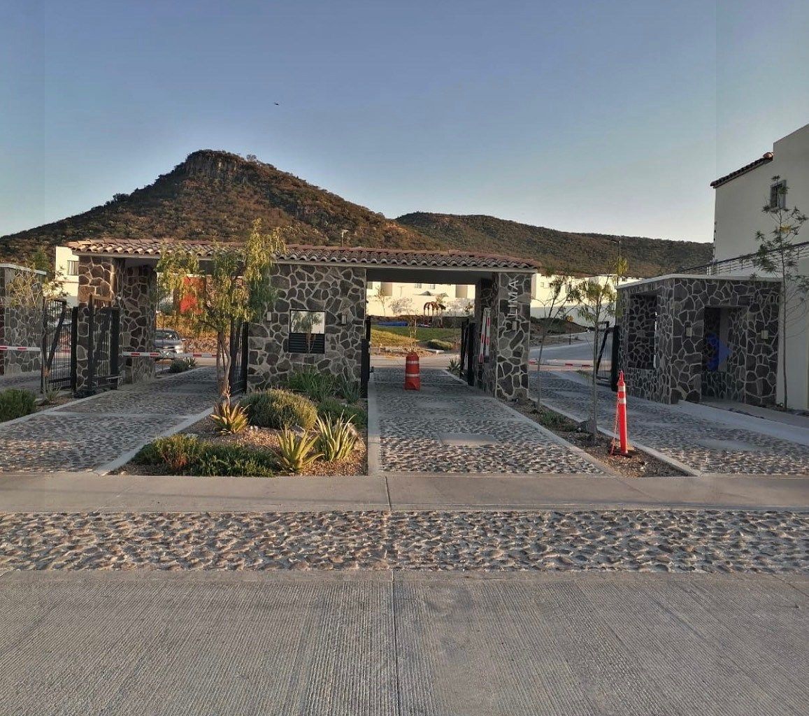 Capital Sur, El Marqués, Qro. Hermosa casa en venta, precio negociable., foto 1 de 11