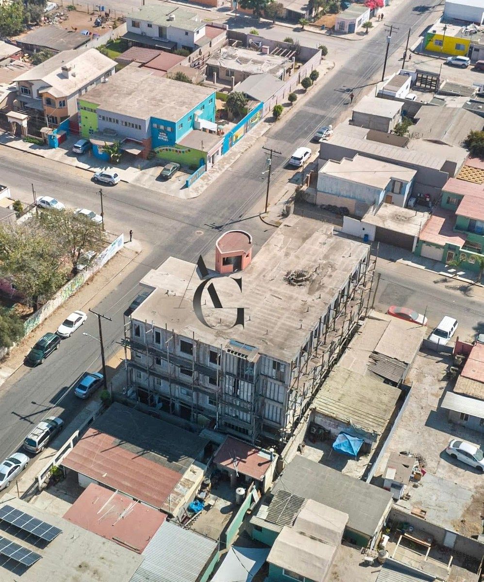 Building in Hidalgo, Ensenada, photo 10 of 14