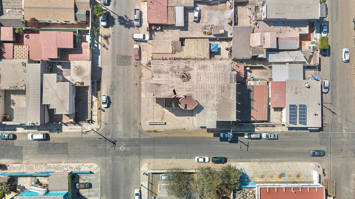 Building in Hidalgo, Ensenada, photo 11 of 14