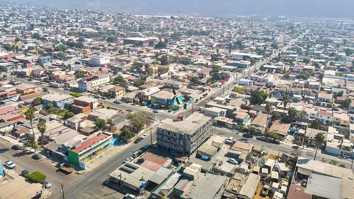 Building in Hidalgo, Ensenada, photo 12 of 14