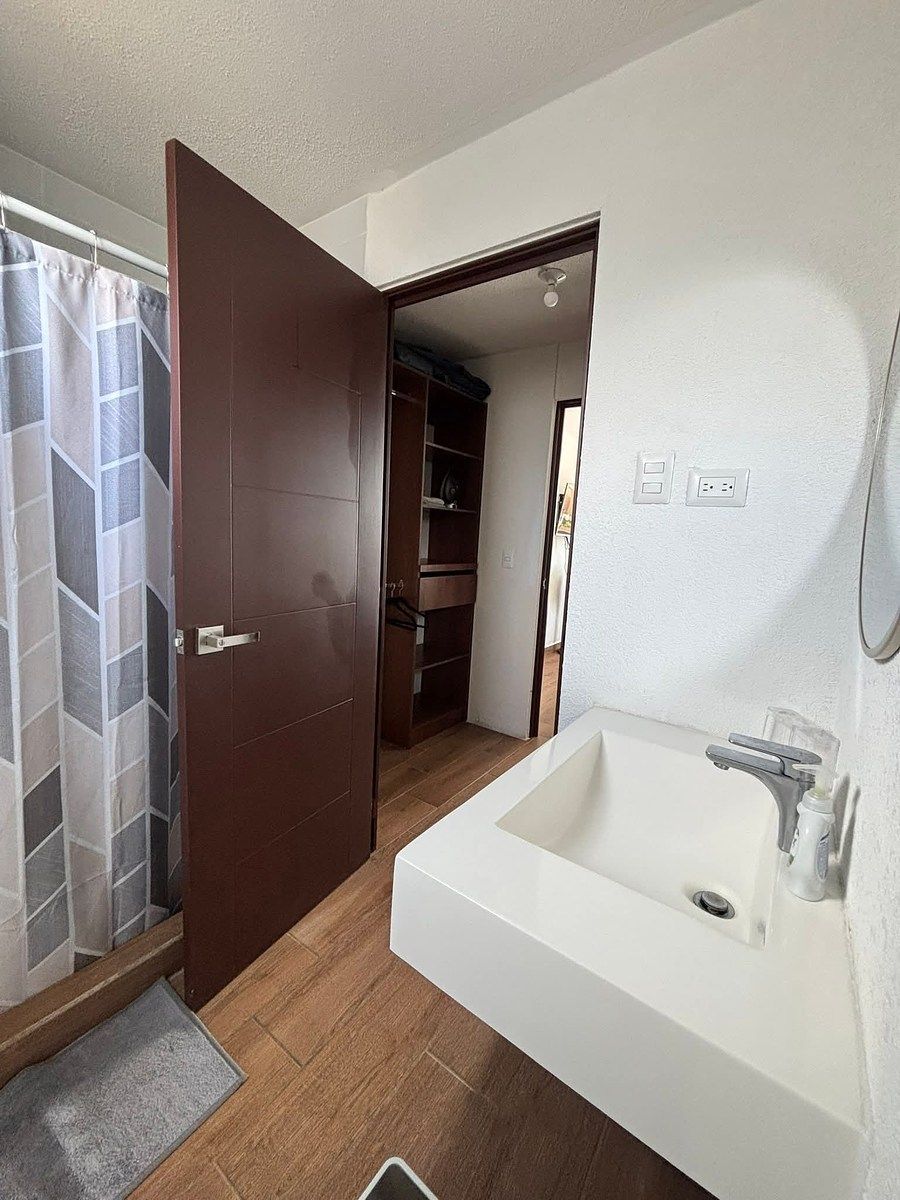 Apartamento en Renta - Senderos Zona 16 - Image 5