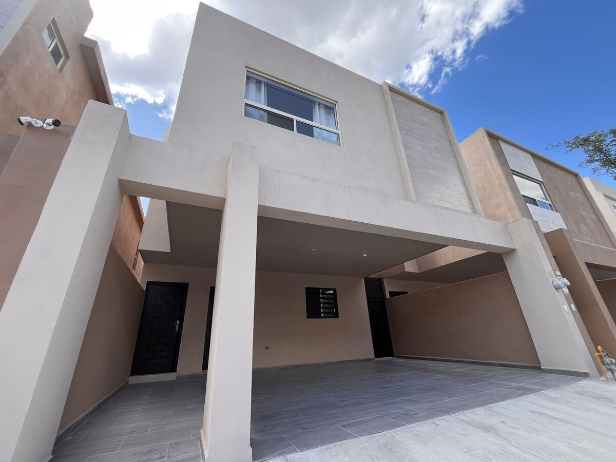 Casa en Renta a estrenar en Privada Las Plazas, foto 1 de 9