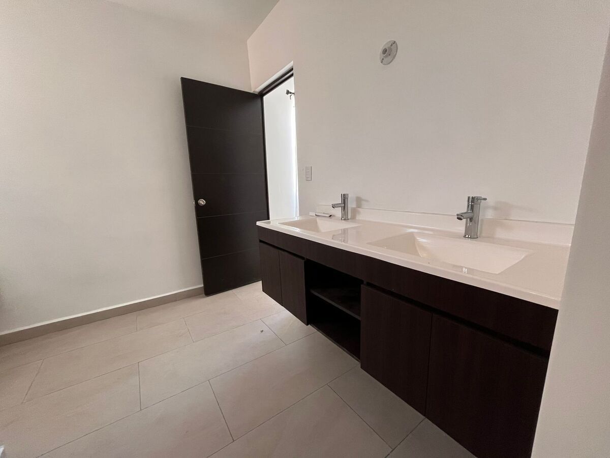 Casa em Residencial Privada las Plazas, Guadalupe, foto 6 de 9