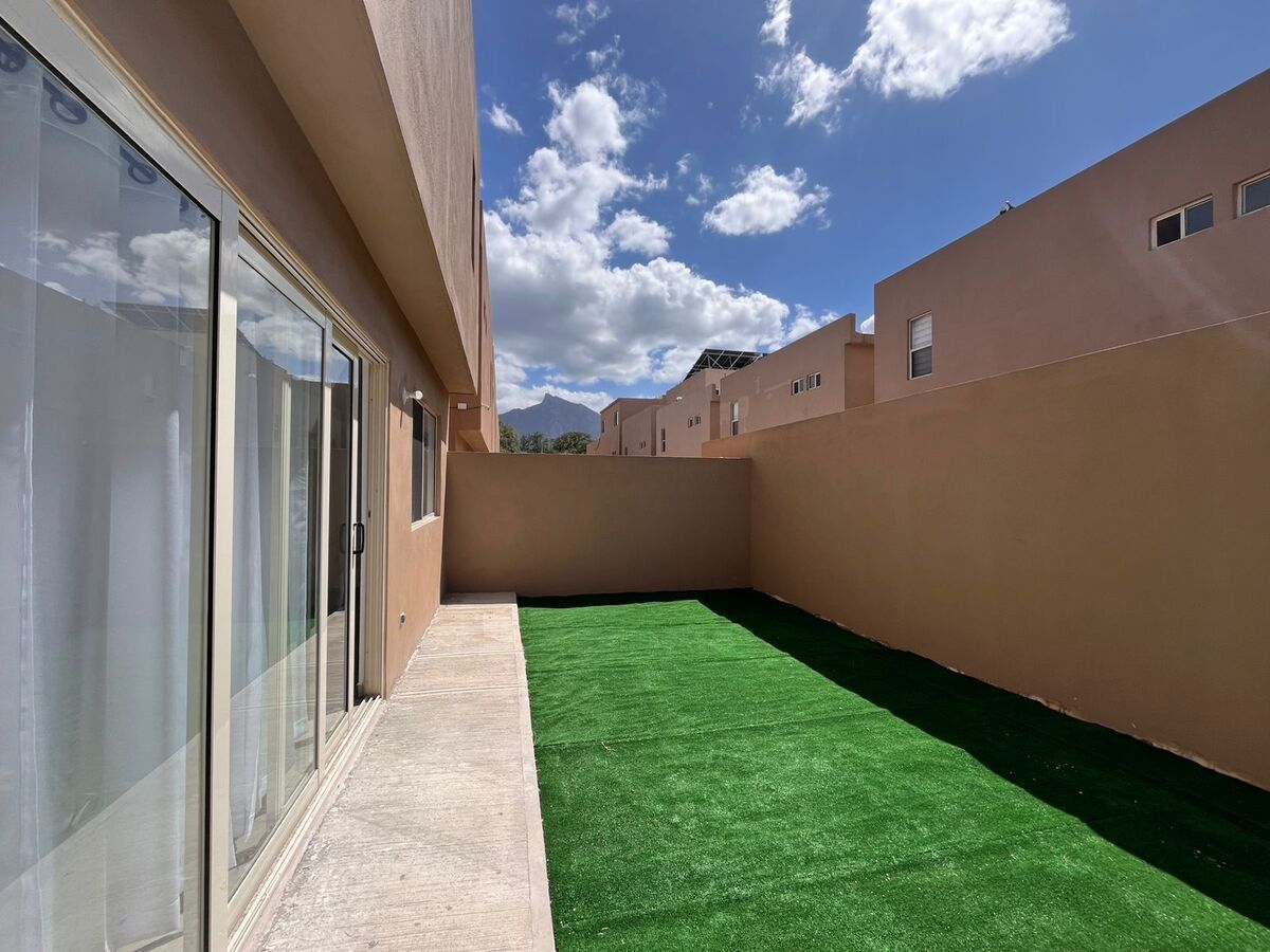 Casa em Residencial Privada las Plazas, Guadalupe, foto 8 de 9