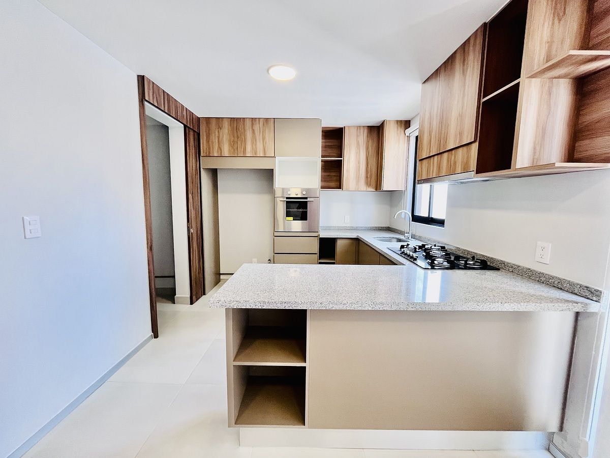 Apartment in Privada de los Portones, Querétaro, photo 2 of 18