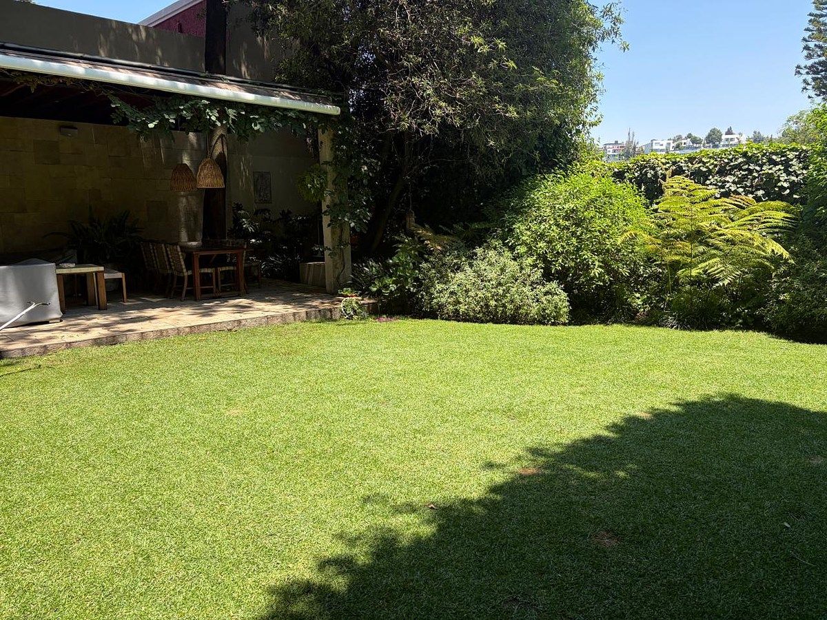 CASA EN PRIVADA EN VENTA EN LA HERRADURA, foto 1 de 31