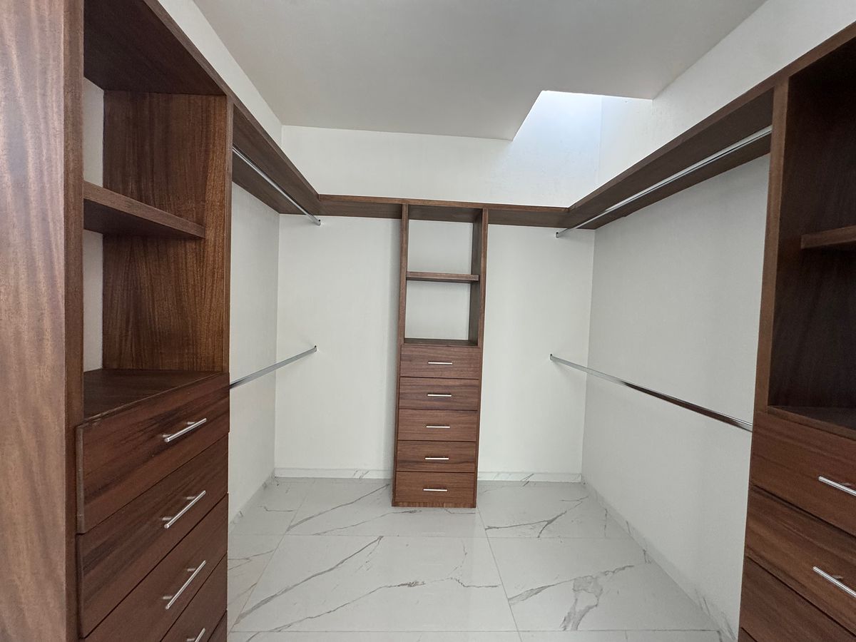Casa em condomínio fechado em Valle Imperial, Zapopan, foto 9 de 16