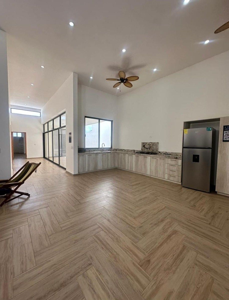 CASA DE UN PISO EN VENTA EN PRIVADA EN CONKAL, photo 1 of 16