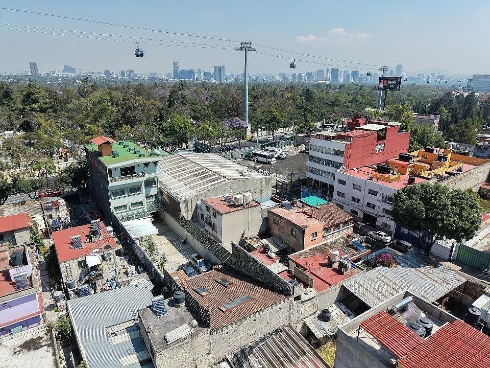 Edificio oficinas venta en Constituyentes, foto 1 de 20
