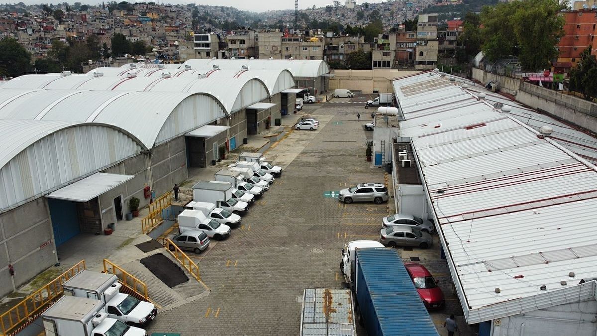Condominio de bodegas, foto 1 de 6
