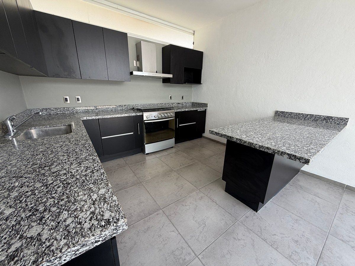 Foto original cocina planchas de granito éxotico, foto 12 de 24