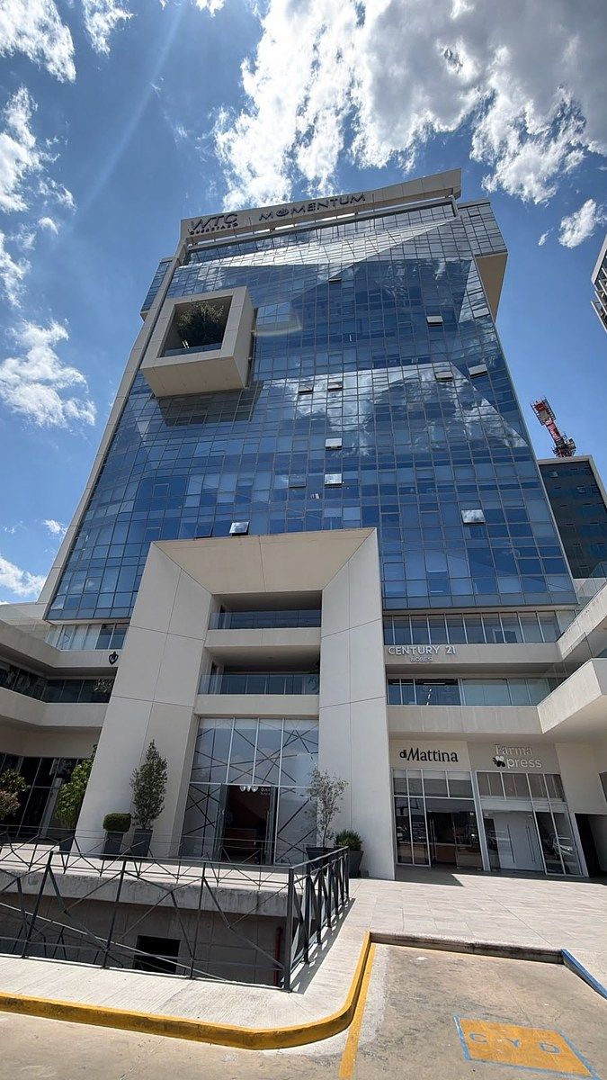 Venta / Renta  Consultorio en WTC Juriqilla, foto 1 de 15