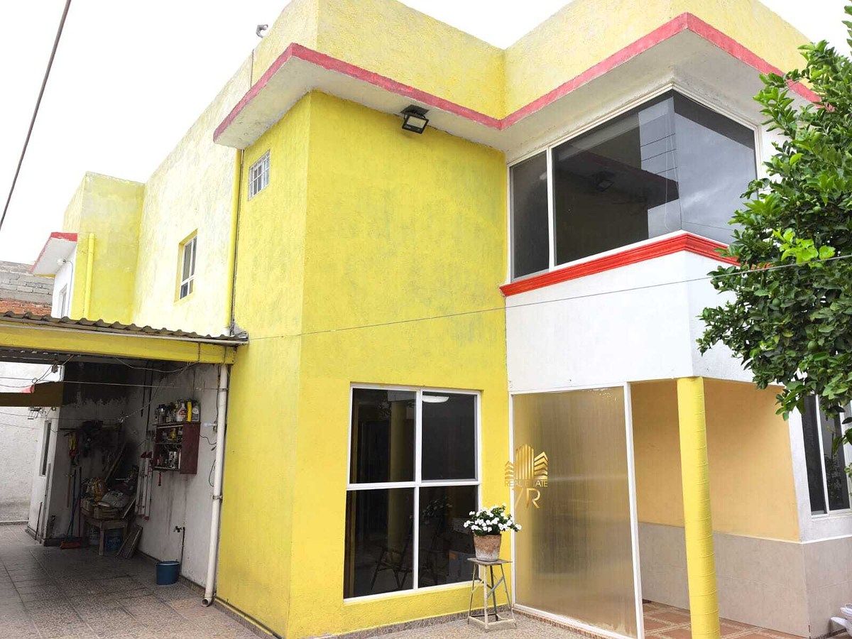 CASA EN VENTA FRENTE AL TEC DE MONTERREY QUERETARO, foto 1 de 38