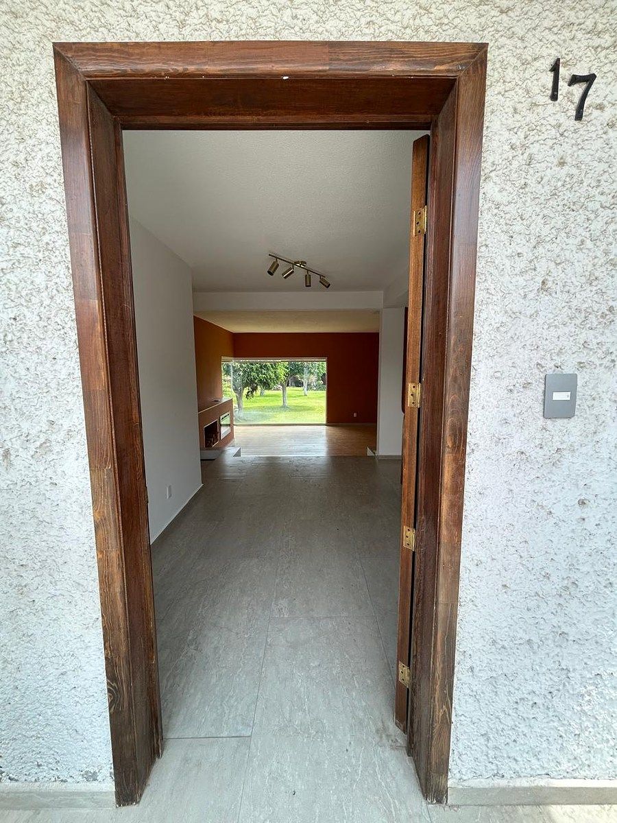 ENTRADA PRINCIPAL, foto 3 de 35
