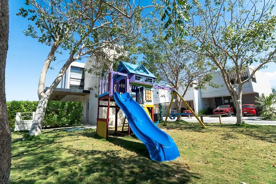 ÁREA DE JUEGOS, foto 11 de 14