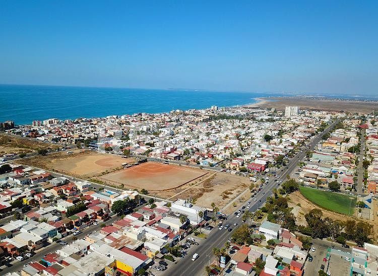 TERRENO - COMERCIAL EN VENTA, foto 1 de 13