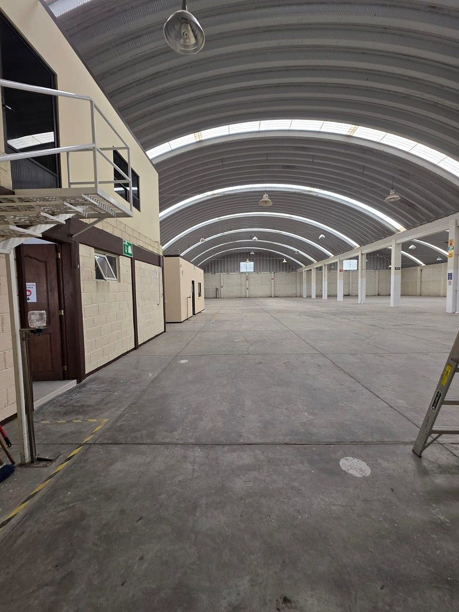 Bodega comercial en Santa María la Calera, Mineral de la Reforma, foto 31 de 34