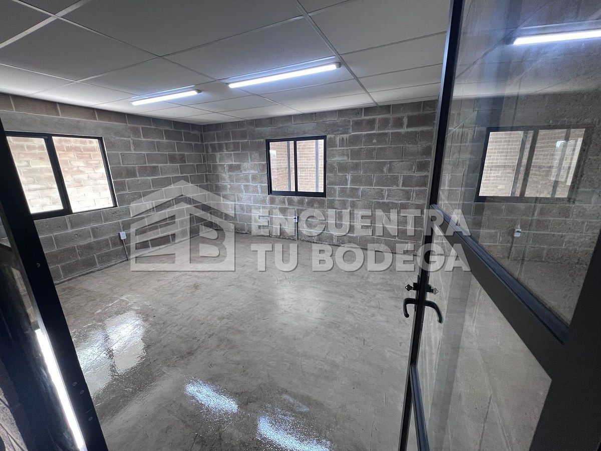 Bodega comercial en La Huizachera, El Salto, foto 5 de 7