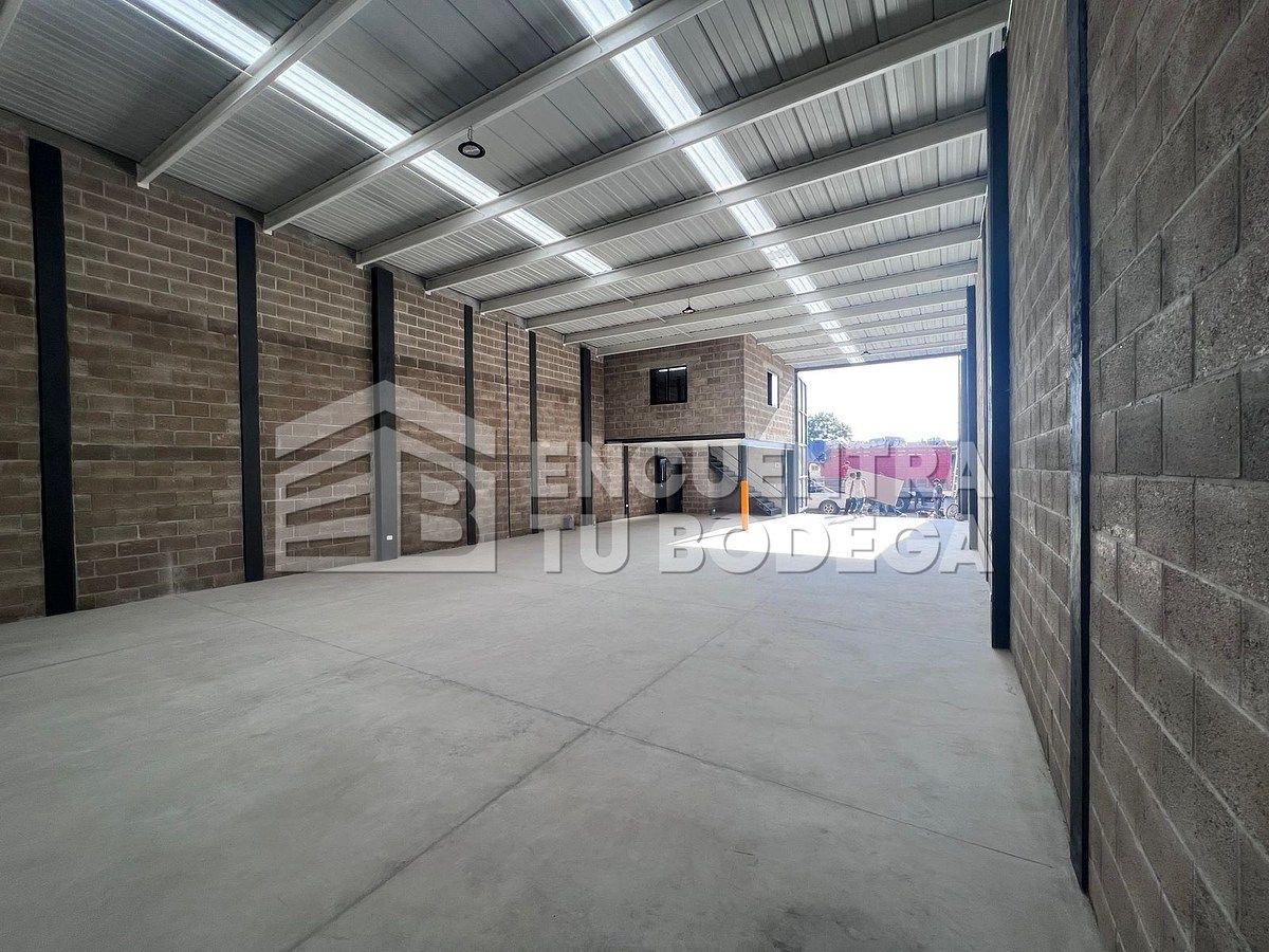 Bodega comercial en La Huizachera, El Salto, foto 6 de 7
