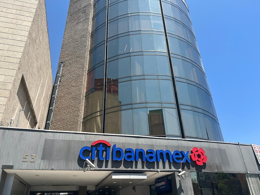OFICINA EN RENTA EN CIUDAD SATELITE, foto 1 de 9