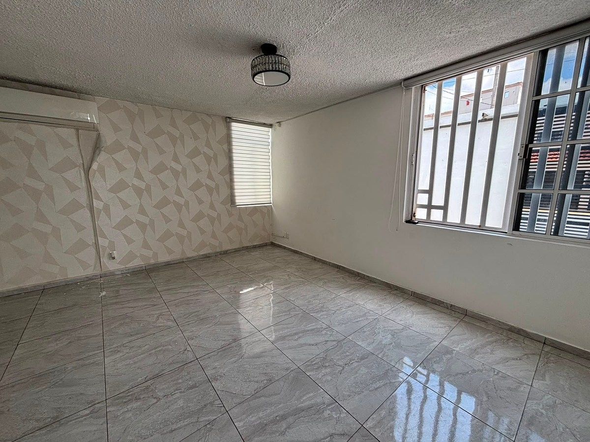 Casa en El Roble, San Nicolás de los Garza, foto 2 de 15