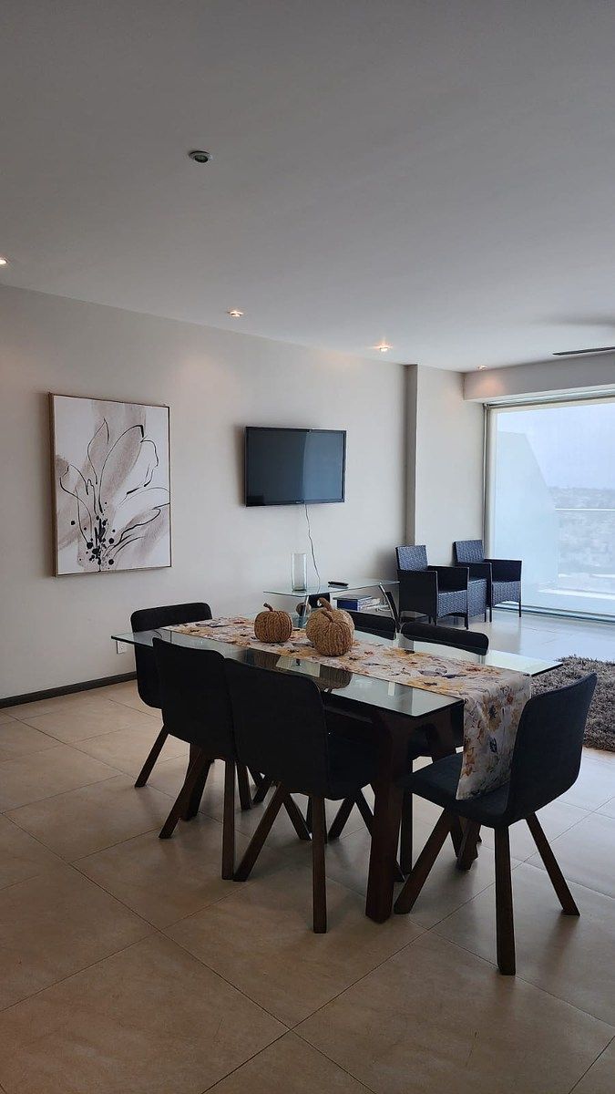 Departamento en Renta Centro Sur Central Park Amueblado con servicios incluidos, foto 1 de 21