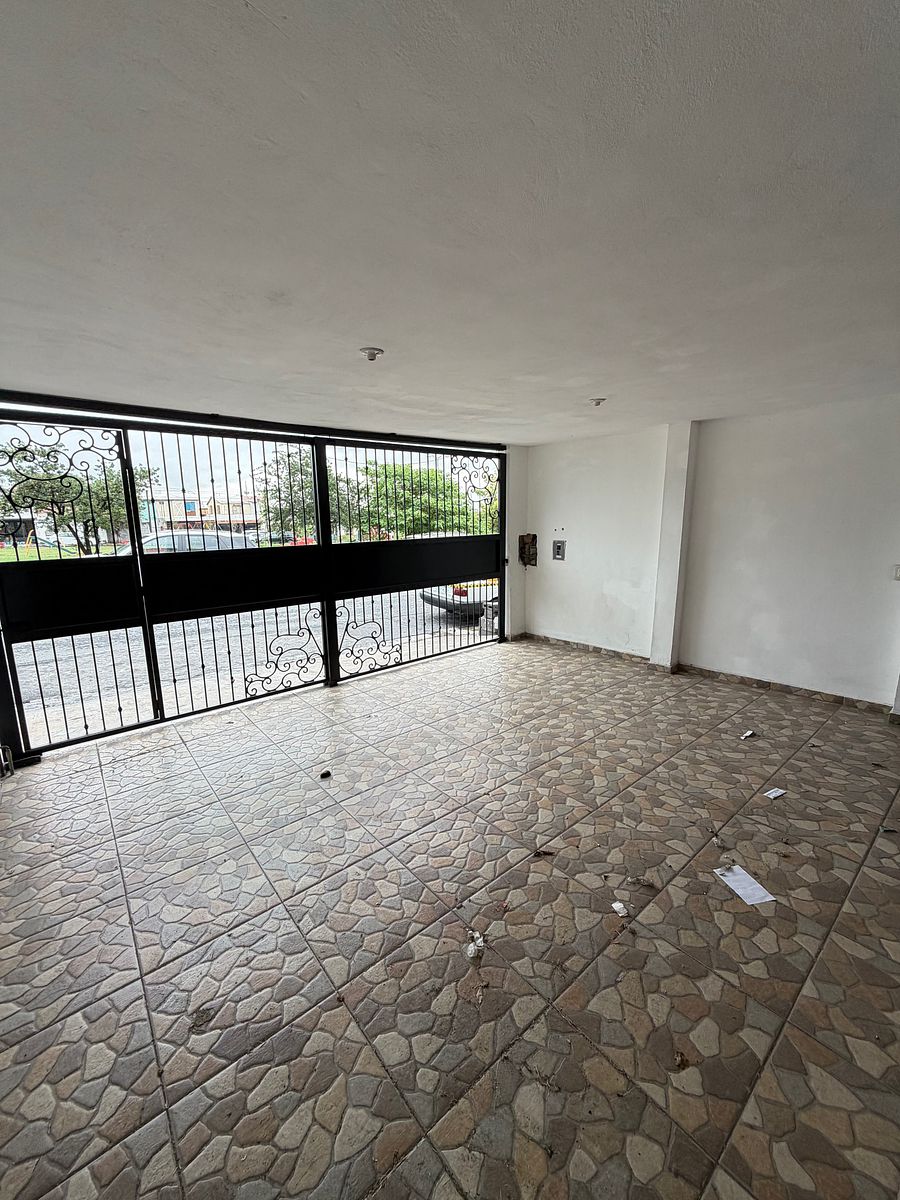 Casa em Balcones de Anáhuac II, General Escobedo, foto 2 de 18