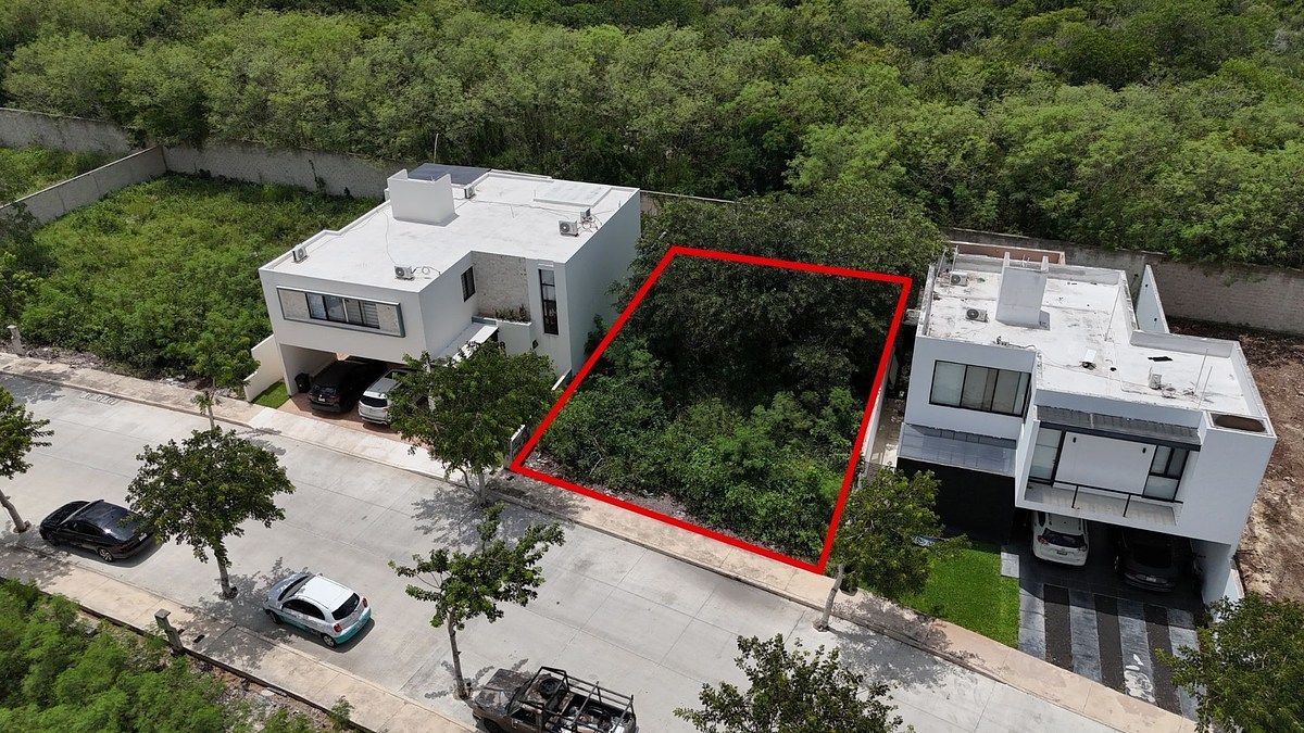 TERRENO EN VENTA PRIVADA UNICA LIVING XCANATUN YUCATAN, foto 1 de 11