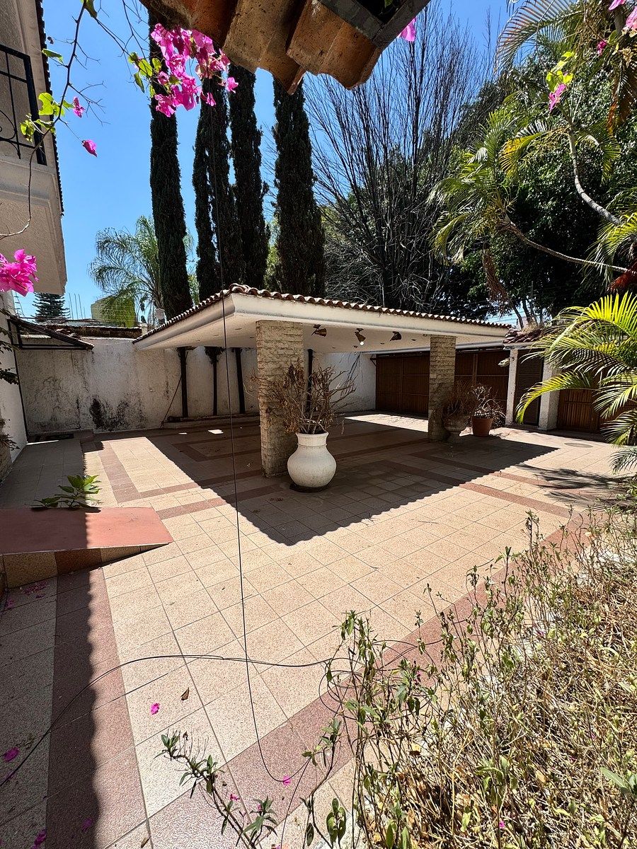 House in Chapultepec Country, Guadalajara, photo 3 of 31