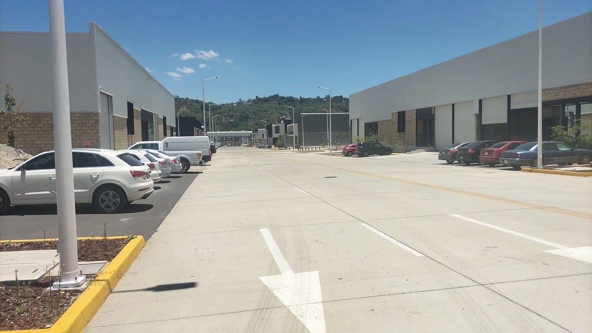 Bodega industrial en Pinar de La Venta, Zapopan, foto 12 de 20