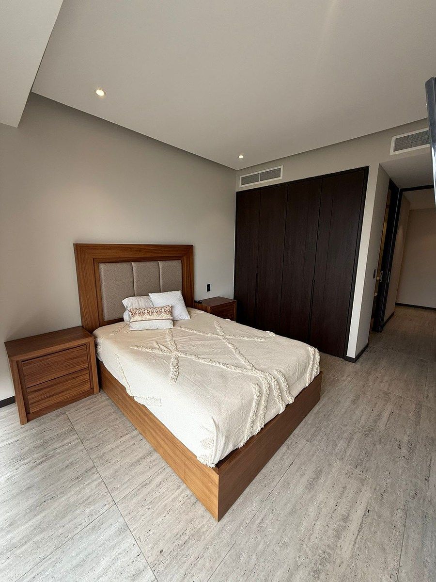 Apartment in Ladrón de Guevara, Guadalajara, photo 9 of 17