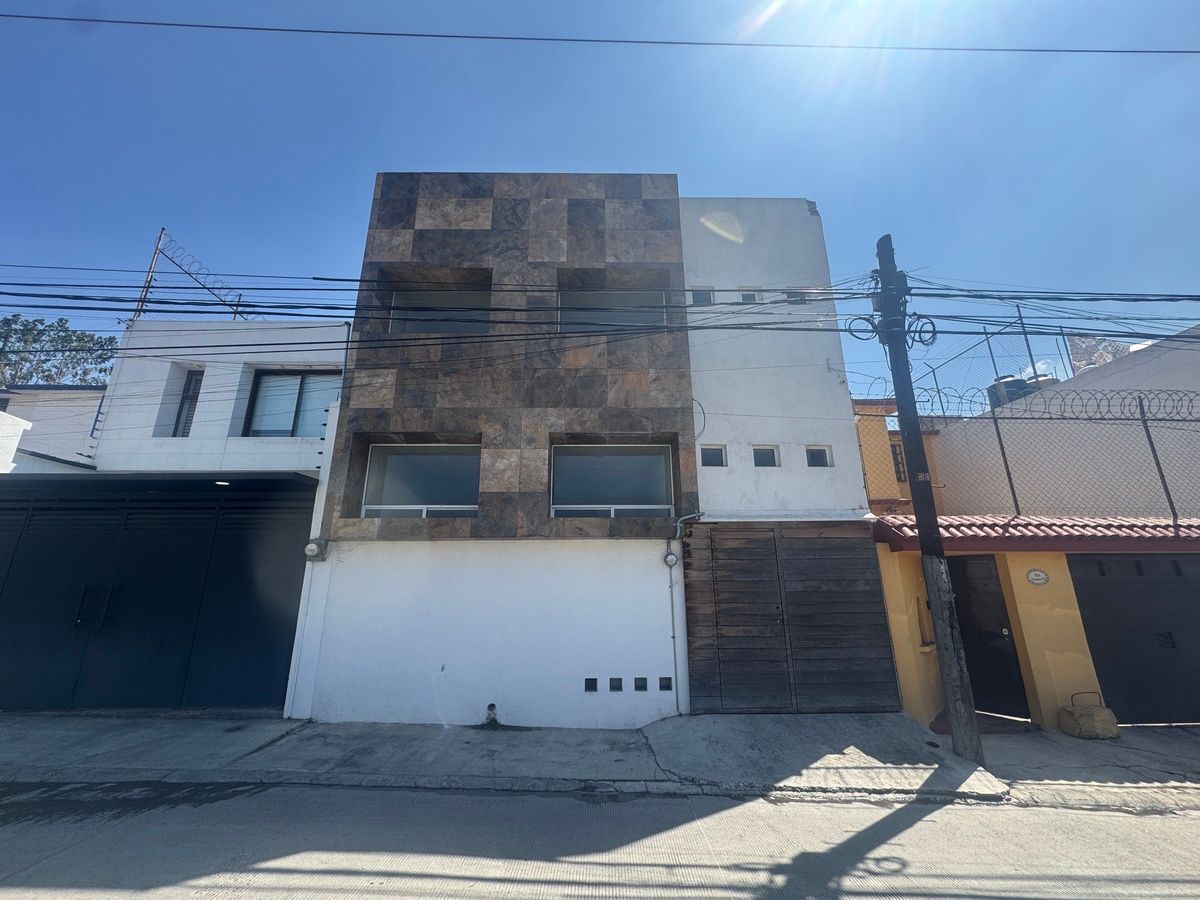 House in Misiones, Naucalpan de Juárez, photo 2 of 41