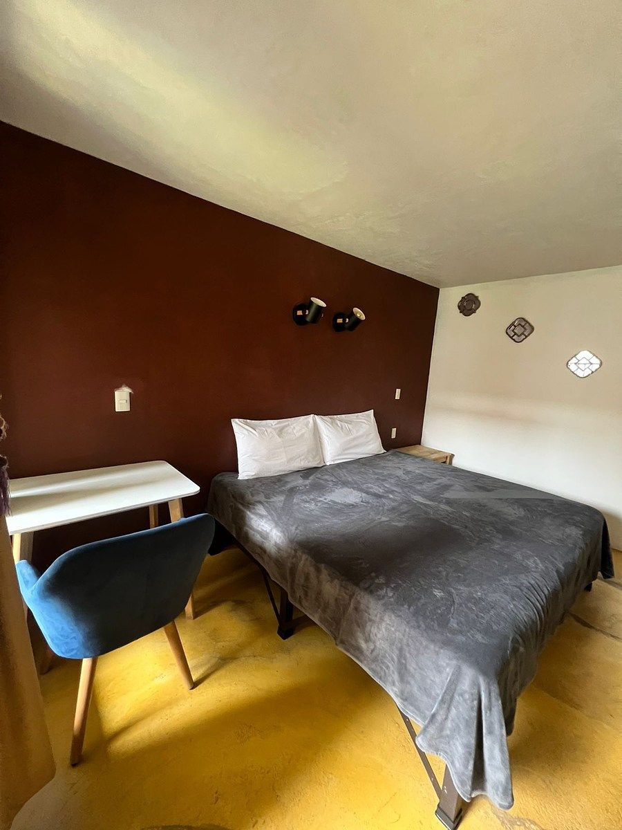 Se renta habitación con servicios incluidos cercano al centro, foto 1 de 7