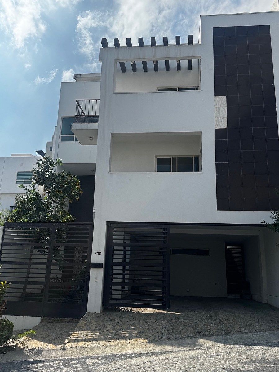 Residencia en Venta en Colinas del Valle, photo 1 of 37