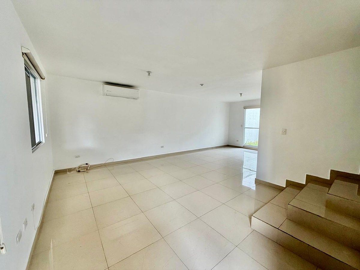 House in Cerrada de Cumbres, Monterrey, photo 4 of 24