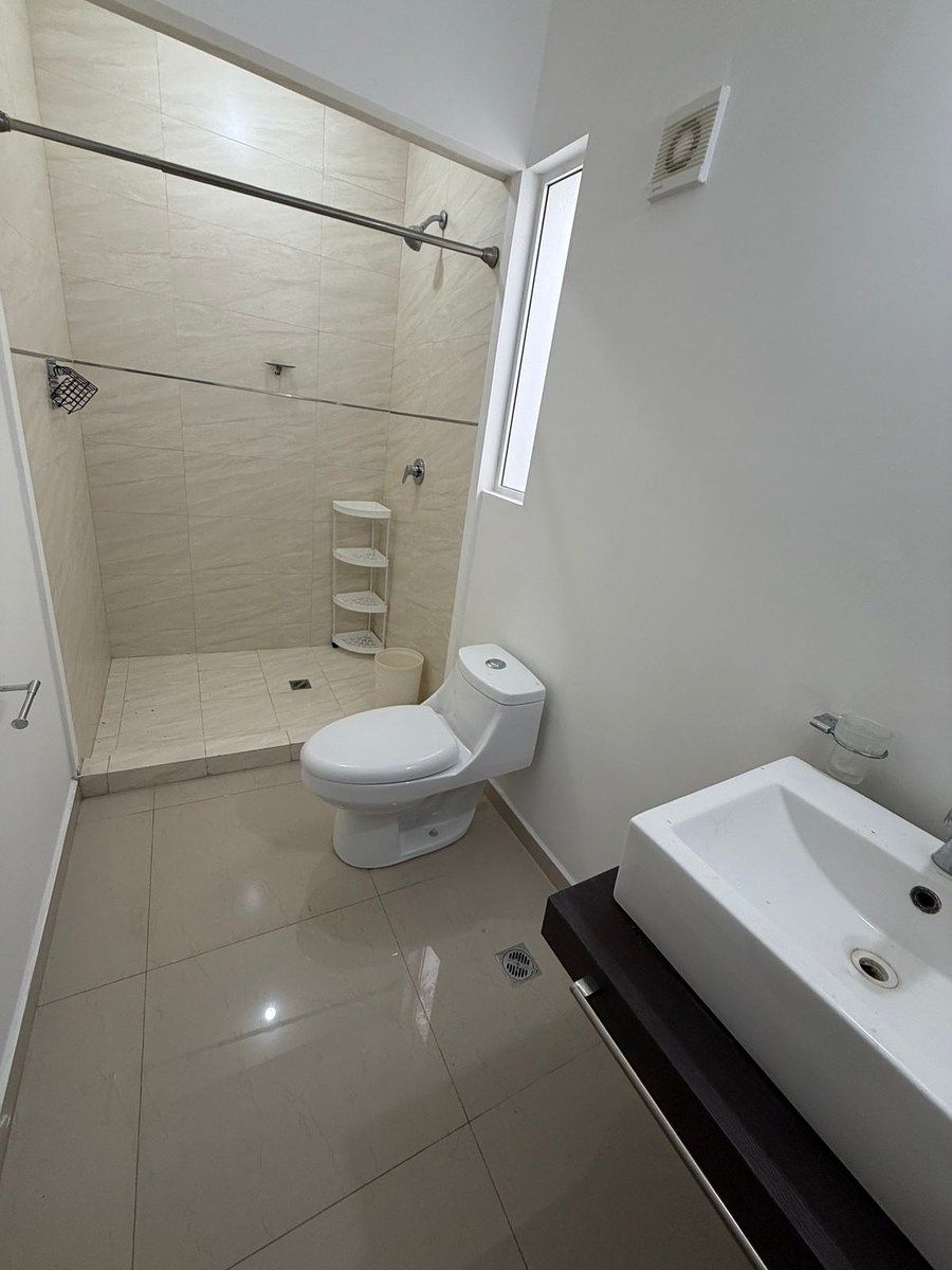 House in Cerrada de Cumbres, Monterrey, photo 15 of 24