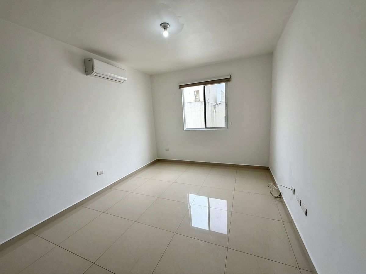 House in Cerrada de Cumbres, Monterrey, photo 19 of 24