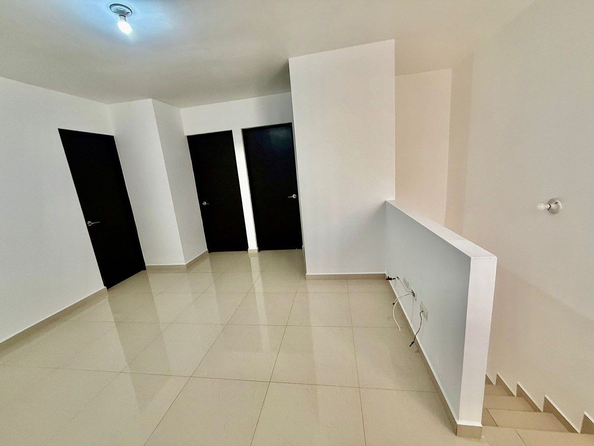 House in Cerrada de Cumbres, Monterrey, photo 12 of 24