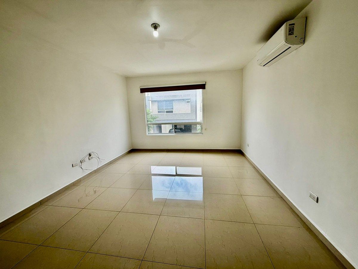 House in Cerrada de Cumbres, Monterrey, photo 22 of 24